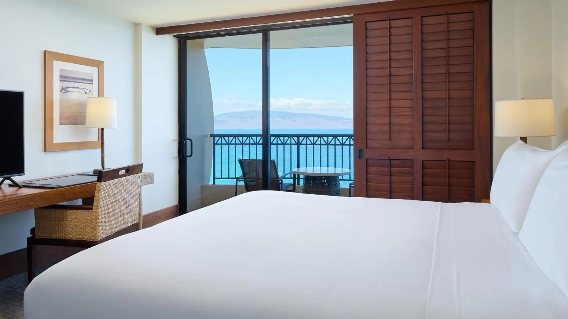 Royal Lahaina Resort & Bungalows