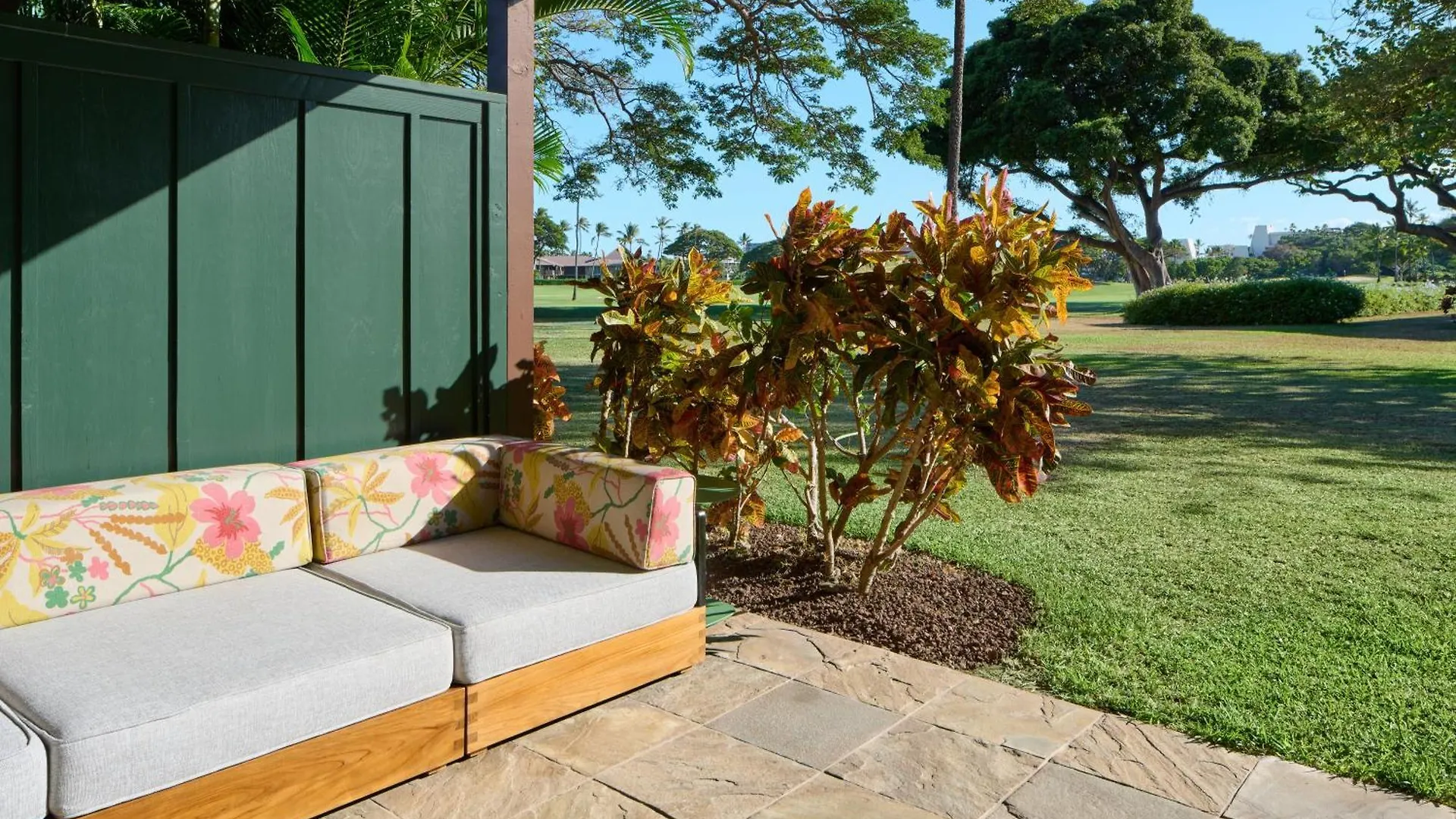 Royal Lahaina Resort 4*,