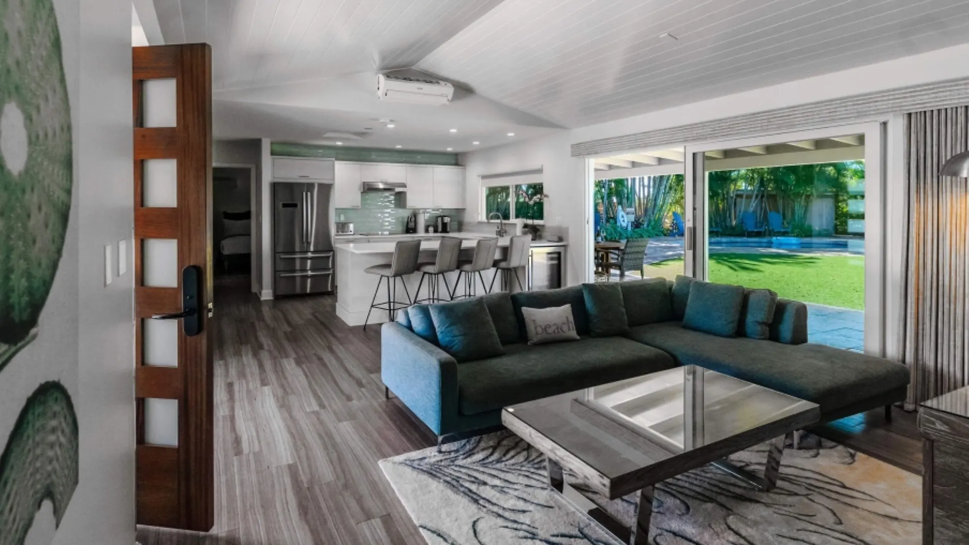 Royal Lahaina Resort & Bungalows