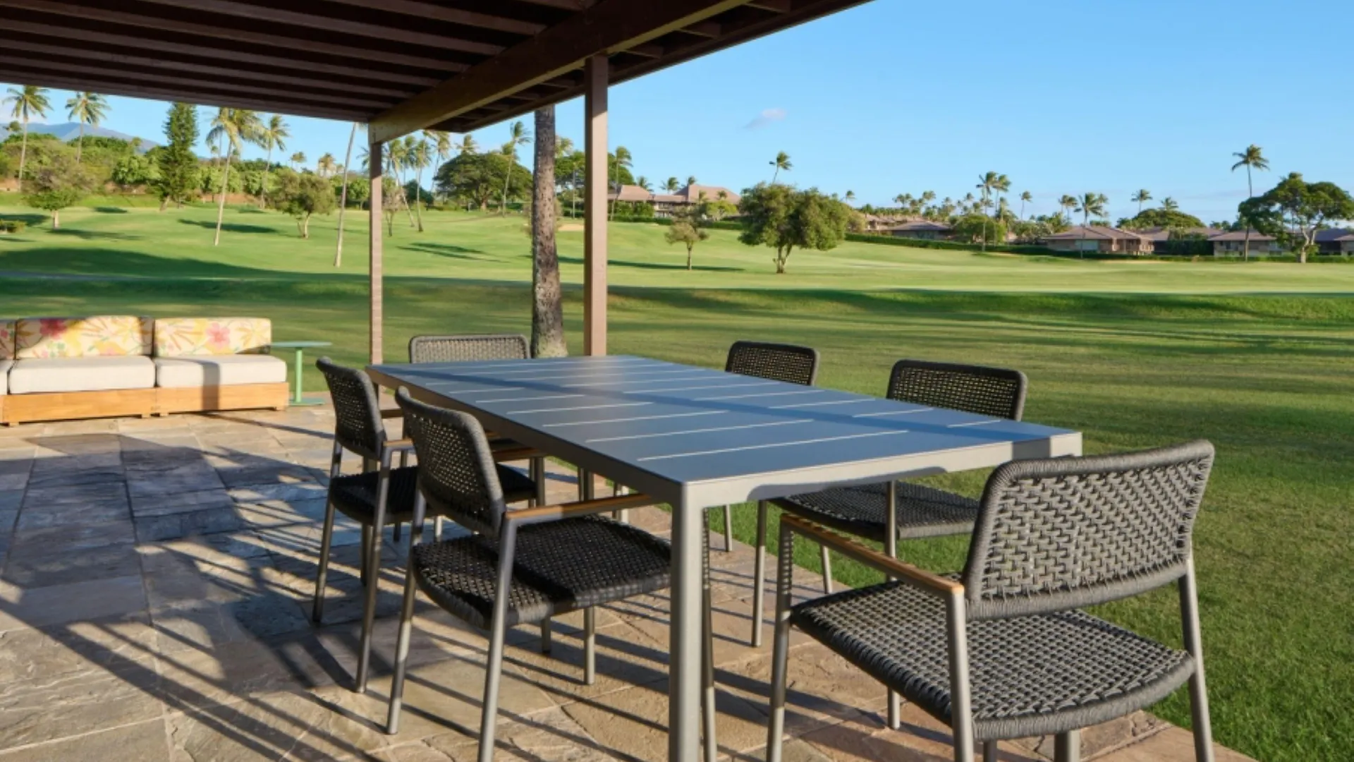 Royal Lahaina Resort & Bungalows