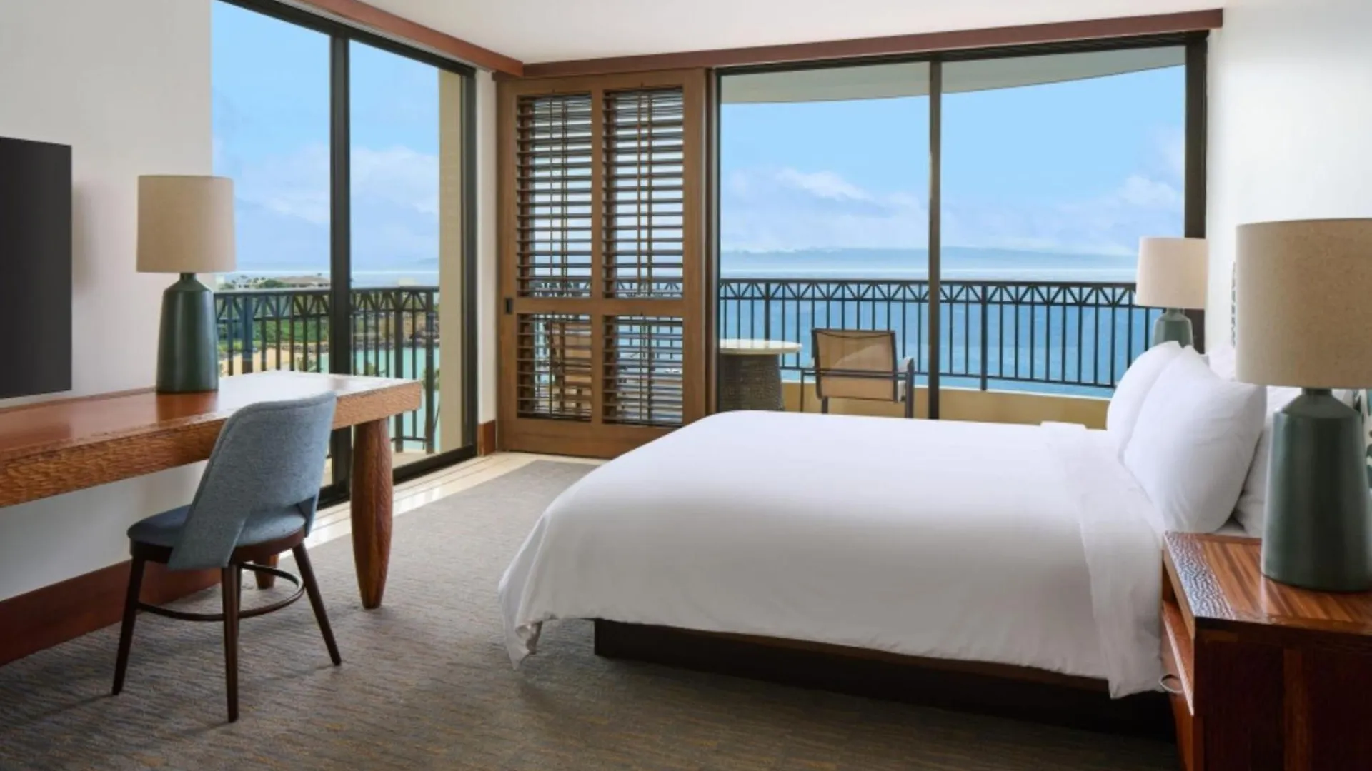 Royal Lahaina Resort & Bungalows USA